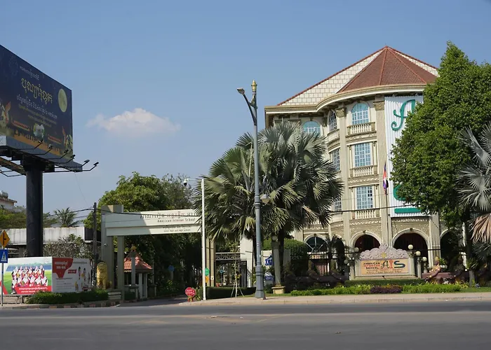 Hello Cambodia Boutique